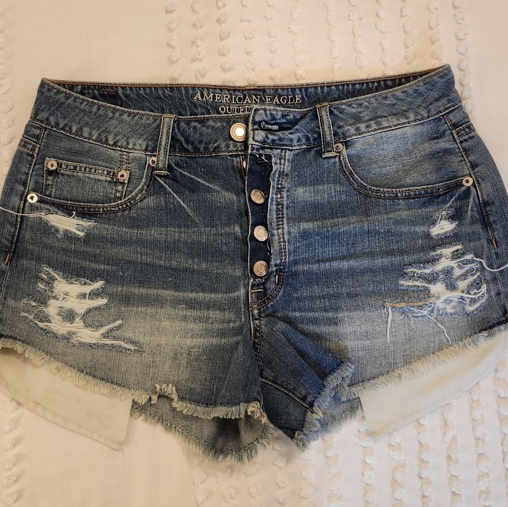 American Eagle Exposed Button Fly Hi-Rise Festival Distressed Denim Shorts NWT
